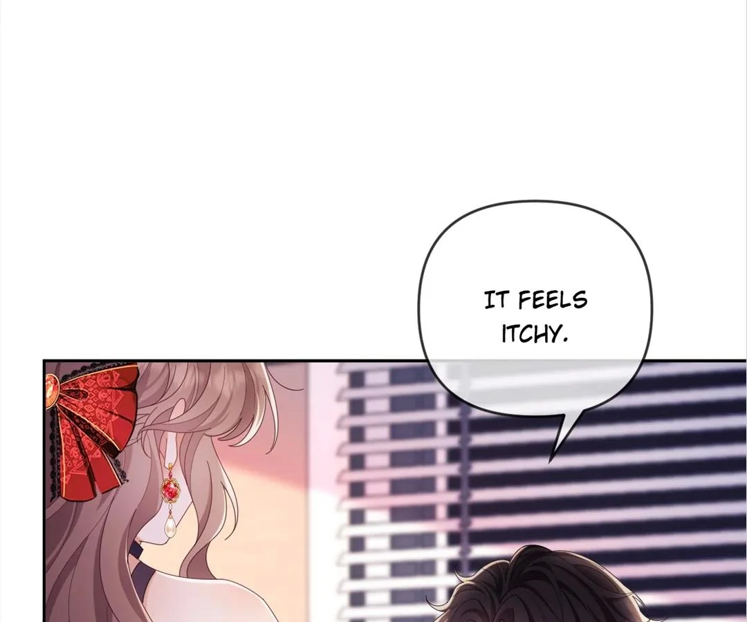 White Moon He Made a Move On Me Chapter 82 - page 71