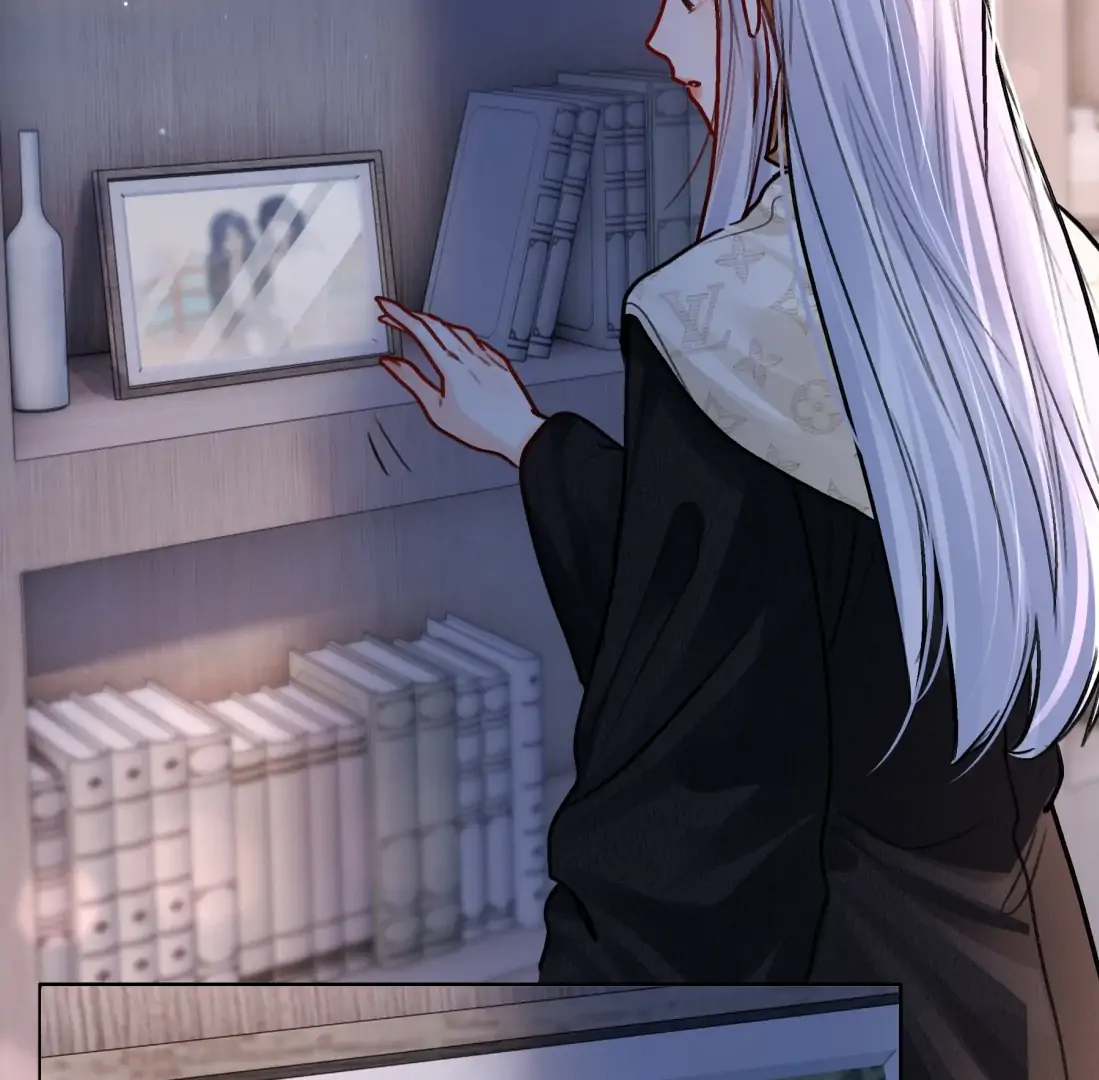 Surrendering To My Enemy's Cold Embrace Chapter 32 - page 32